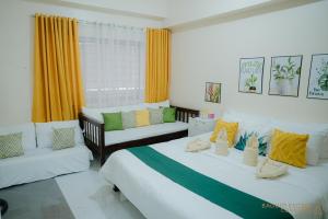 Cedar Peak Unit Burnham Park Session Road SM