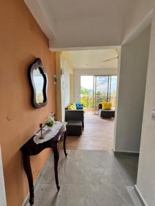 La Familia Apartamento Entero de 3 habitaciones con su baño en Samaná