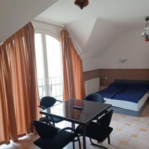 S48 Apartmanház Siófok