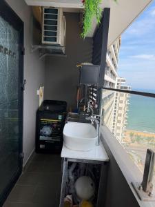 FLC seatown view biển