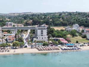 EONA BEACH RESORT by Greek Pride