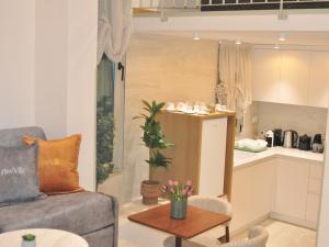 Fleeville Zhan Apartment 5
