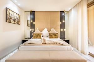 Luxury Marrakech Villa with Pool, Hammam & Bar