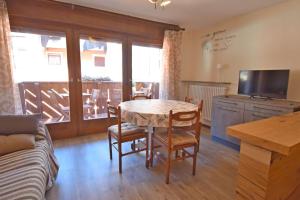 MIKI APARTMENT MhD