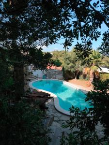 Villa near the beach with fantastic sea views with swimming pool