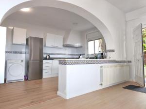 Villa near the beach with fantastic sea views with swimming pool