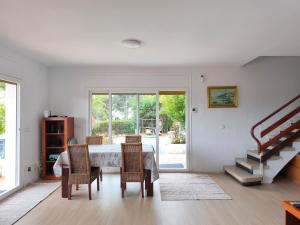 Villa near the beach with fantastic sea views with swimming pool