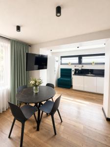 "Work and Quiet", Faktura VAT, KLIMATYZACJA, AIR CONDITIONING, GROUND FLOOR, PARKING, PARTER,