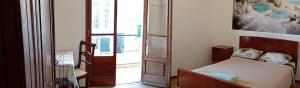 Big Room tourist with balcony near the lisbon airport