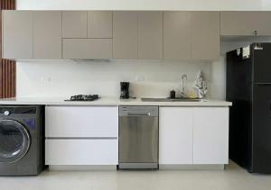 Modern apartment steps from the sea in Santa Marta
