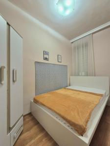 K42- Budapest Central 2 Bedroom Apartment in 7th District