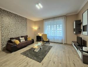 K42- Budapest Central 2 Bedroom Apartment in 7th District
