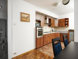 Warsaw Home near Center