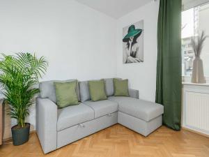 Comfortable Single-Storey House by the Beach
