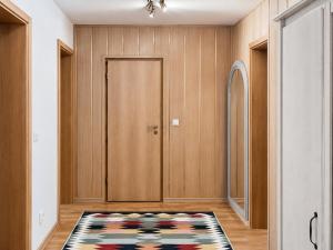 Nine to Trail Apartment