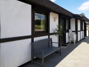 Ferienhaus LENA im Sauerland direkt am Hennesee
