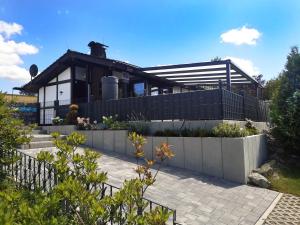 Ferienhaus LENA im Sauerland direkt am Hennesee