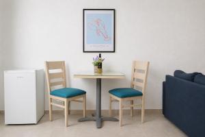 Hilltop Apartment 7