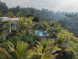 De Sila House and Pool