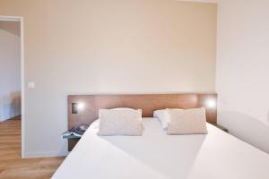 Comfort Aparthotel Versailles, St Cyr lEcole