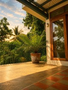 Bayay Tamsi - Private Jungle Villa with Ocean View
