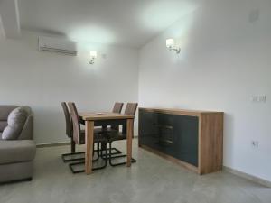Amd Ville Apartments