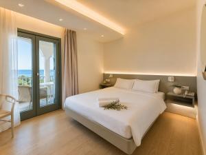Niriides Sea View Luxury Suites, Brand New 2026 August