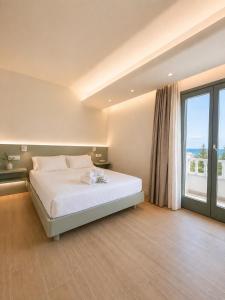 Niriides Sea View Luxury Suites, Brand New 2026 August