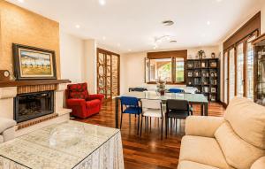 Nice Home In Murcia With Private Swimming Pool, Can Be Inside Or Outside