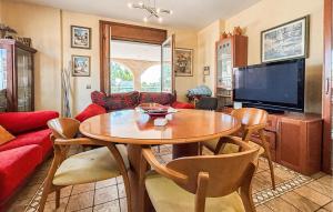 Nice Home In Murcia With Private Swimming Pool, Can Be Inside Or Outside