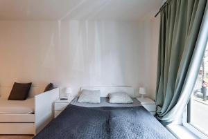 Brand new studio apartment #30 in brand new building FREE PARKING close to center