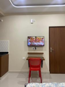 Vaaraahi Elite Guest House N6