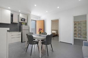 Dalilas Luxury House