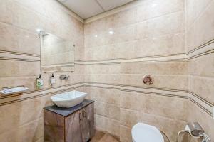 Pineberry Hotels - Near Golden Temple