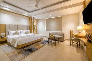 OPO Horizon Stanley Delhi Airport - FREE Airport Pick Up or Drop