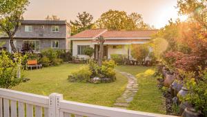 Jeju Supgol dokchae Pension