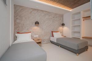 Terra & Olive Naxos