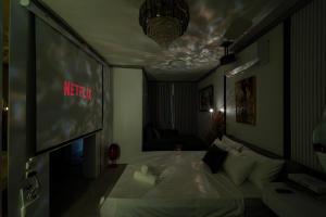 NB Aura House
