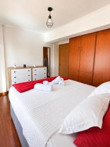 Locate Zografou APT with Balcony & Private Parking