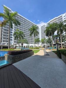 Shell Residences by Sophie