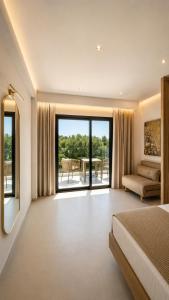 Minimal Suites