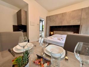 Due laghi – Studio Apartment with Pool