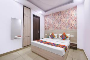 FabHotel Snereya