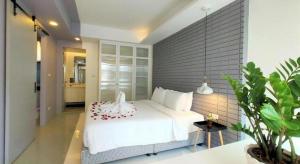 Silom Studios