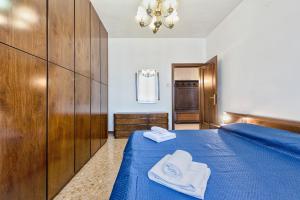 Venice apartment room service