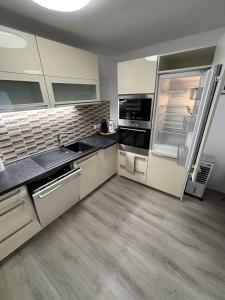 Apartmán 1, Heydukovka