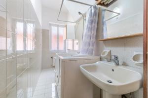 Hostdomus-Finalmarina apartment