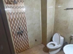 Hotel Signature Plaza - Near Lajpat Nagar Metro