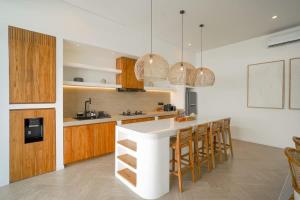 Heart of Bingin, 2BR Private Villa Floramar