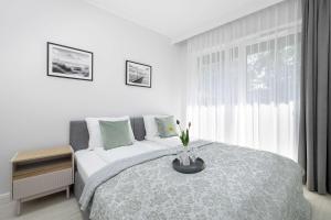 Villa la Maddalena 2 z Balkonem, Ogrodem Blisko Plaży by Renters Premium